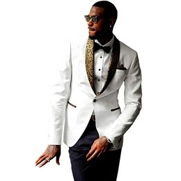 New Style Groomsmen White Groom Tuxedos Shawl Pattern Lapel Men Suits Wedding Best Man Bridegroom Blazer (Jacket + Pants + Tie) L262