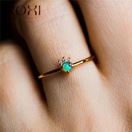 -Roxi Krone geformte Feuer-Opal-Ringe für Frauen Hochzeitsband zierlich weiß kubisch IA Ring Verlobungsgeschenk
