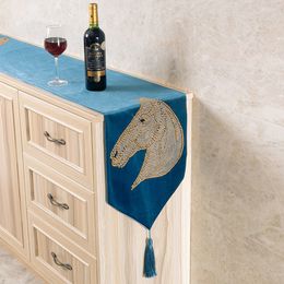 Luxury Horse Head Table Runner for Dinning Table Decorations Tablecloths Coffee Bed Shoes Cabinet Table Covers3112