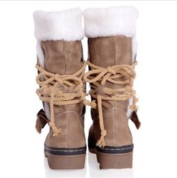 The new style of snow boots for autumn and winter, which are lace-up mid-tube snow boots, will keep you warm and non-slip women's snow boots