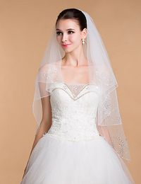 New Elegant Amazing High Quality Best Sale Real Picture Two Layer Beaded Edge Wedding Veils Champagne White Red Fingertip Length Alloy Comb