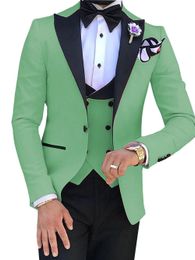 Slim Fit Green Groom Tuxedos Black Peak Lapel Groomsman Wedding 3 Piece Suit Fashion Men Business Prom Jacket Blazer(Jacket+Pants+Tie+Vest)