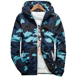 Giacca mimetica con cappuccio Uomo Giacca a vento sottile Giacche da baseball Uomo Primavera Autunno Streetwear Outdoorsports Cappotto Hip Hop