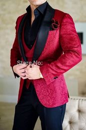 Handsome Embossing Groomsmen Shawl Lapel Groom Tuxedos Men Suits Wedding/Prom/Dinner Best Man Blazer(Jacket+Pants+Tie+Vest) 166