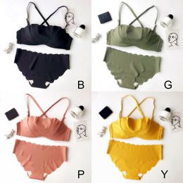 Wholesale-HOT Cute Tube Top Set Solid Color Without Traces Gathered Half Cup No Steel Ring Bra Set New