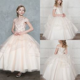 Elegant Off Shoulder Flower Girls Dresses Tulle Tiered Princess Ball Gowns Pageant Dresses Applique Lace Up Back Wedding Dress