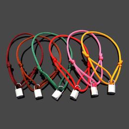 Marca De Moda Con Nombre Pulseras Lady Silver Lockit Color Nylon Cuerda Cuerda Brazalete De La Pulsera Con 18 K Chapado En Oro V Letter Lock Colgantes