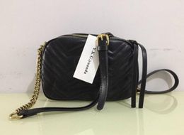 2019Classic Leather Lady Messenger Bags Fashion Love heart V Wave Pattern Satchel Women designer Shoulder Bag Chain Handbag Purse 20CM bb1