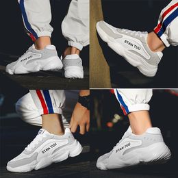 fashion leather women mens running shoes homemade brand made in china red blue white women mens trainers sports designer sneakers size 3944