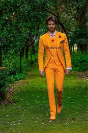 Fashion Yellow Groom Tuxedos Notch Lapel Groomsmen Mens Wedding Dress Popular Man Jacket Blazer 3 Piece Suit(Jacket+Pants+Vest+Tie) 1367
