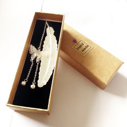 Small gift bookmark metal feather gold silvery graduation gift box unique lucky charm guest wedding favor pendant for kids