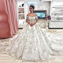 Luxo appliqued vestido de baile vestidos de casamento elegante fora do ombro mangas curtas frisado capela trem casamento vestido de noiva mais siz291j