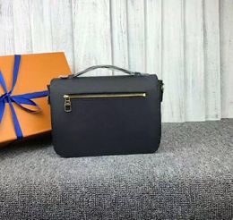 Designer-warp leather presbyopic embossed messenger bag retro shoulder slung handbag fashion soft leather flip lock small square bag