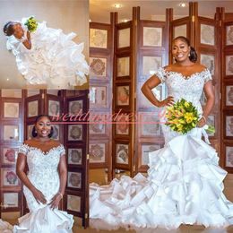 Glamorous Lace Mermaid Wedding Dresses Ruffle Tiered Applique Country Plus Size Short Sleeve White Bridal Gown Sheer Train Bride Dress