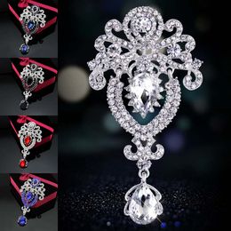 Diamons Crystal Crown Drop Spille Perni Corpetto Sciarpa Clip Fidanzamento Spilla da sposa per donna Uomo Gioielli moda volontà e regalo sabbioso