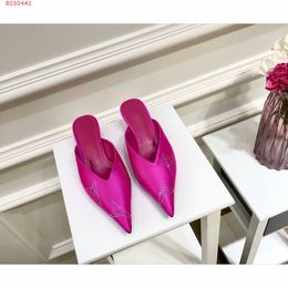 2019 fashion new women trend slippers taste fashion The high quality flat Colorful sexy Diamond decoration shoes With Dust Bag