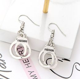 Fashion 20Pair Silver Plated Handcuffs Freedom Charms Pendant Earring Ear Stud