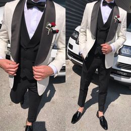 Three Pieces Wedding Tuxedos 2020 Fashion Custom Made Business Men Suits One-Button Wool Blend Groom Wear Peaked Lapel Wedding