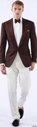 Popular One Button Groomsmen Peak Lapel Groom Tuxedos Groomsmen Best Man Suit Mens Wedding Suits Bridegroom (Jacket+Pants+Tie) B598