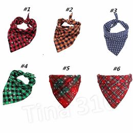 Christmas Pet Scarf Triangle Bibs Dog Bandanas Plaid Snowflake Kerchief Costume Accessories forDog Apparel T2I5625