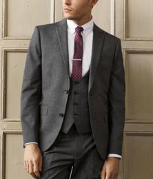 Classic Designe Grey Groom Tuxedos Notch Lapel Groomsman Wedding 3 Piece Suit Popular Men Business Jacket Blazer(Jacket+Pants+Tie+Vest) 2665