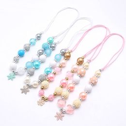 Charming snowflake pendant girls necklace blue/pink chunky beaded necklace baby pearl bubblegum Jewellery rope chain