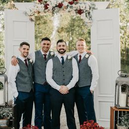 2021 Dark Gray Groom Vests Wool Groomsmen Vest Slim Fit Mens Dress Attire Suit Prom Wedding Party Waistcoat Cheap209S