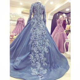 Long Sleeve Arabic Dubai Wedding Dresses Jewel Neck Appliques with 3D Flower Organza Muslim Wedding Gowns Abenkleider robe de soir267T