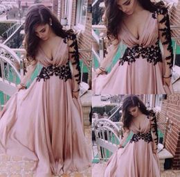 dusty pink evening dress chiffon UK - Long Sleeves Black Lace Appliques Evening Dresses Dusty Pink Chiffon Prom Party Dresses A-line Deep V-neck Plunging Designer Prom Gowns