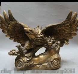 Chinese Old Brass Handwork Flying Open Wig Eagle Hawk Jove King Bird Statue
