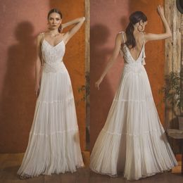 Amazing Bohemian Backless Beach Wedding Dresses Spaghetti Straps Neck Boho Lace Bridal Gowns A Line Floor Length Tulle robe de mariée