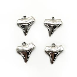 100pcs shark teeth antique silver charms pendants Jewellery DIY For Necklace Bracelet Earrings Retro Style 17*16mm