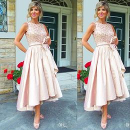 2020 Cheap Elegent Mother Of Bride Dresses Jewel Neck Blush Pink Crystal Beaded Satin Short High Low Length Formal Mother of the Groom Gowns