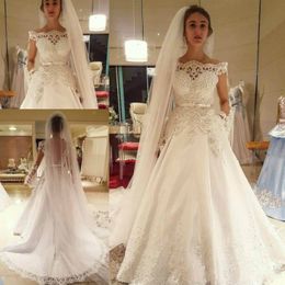 Exquisite Long Sleeve Lace Wedding Dresses Bateau Neck Illusion Sheer 2019Plus Size Arabic Applique vestido de noiva Bridal Gown Ball Custom