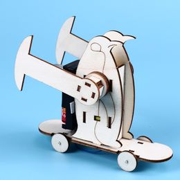 Kreative neue Technologie kleine Produktion Elektrische Gleitpinguin -Roboter DIY Science Physics Experiment Großhandel