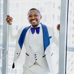 Fashion White Groom Tuxedos Shawl Lapel Groomsmen Wedding Dress Excellent Man Jacket Blazer 3 Piece Suit(Jacket+Pants+Vest+Tie) 668