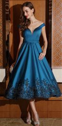 A Line Off Shoulder V Neck With Black Appliques Mother Party Dress Modest Tea Length Mother of Bride Dresses Formal Evening Gowns260h