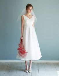 Vintage Tea Length Simple A-line Short Wedding Dresses Sleeveless V Neck Satin Tulle 50s 60s Vintage Short Bridal Gowns Custom Made