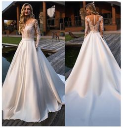 Wedding Dress Long Sleeves Beach Bride Dress Appliques Lace Sexy See Through Back White Ivory Wedding Gowns