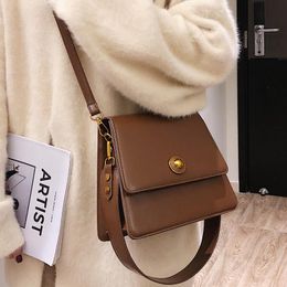 Designer-Vintage Fashion Female Shoulder bag 2019 New High Quality Leather Women's Designer Tote Handbag Crocodile pattern Messenger Ba