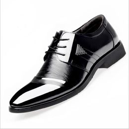 Mens Pointed Toe Dress Shoes Mariage Wedding Derby Oxford Shoes For Men Designer Formal Mens Patent Leather Black Shoes