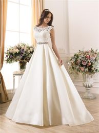 2020 New Sheer Lace Wedding Dresses A-Line Satin Beads Sash Low Zip Back Ivory Spring Capped Bridal Gowns Ball Dress Wedding Style