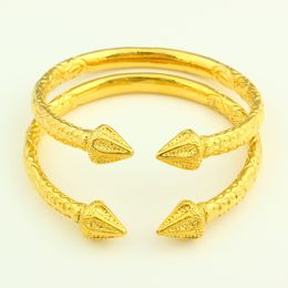 New Arrowhead Openable 14 k Yellow Fine Solid Gold Filled Bangle Engraved Trendy aiguille Pattern Bracelet 2 Piece Jewelry Wholesale