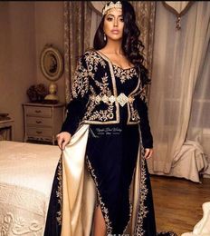 2020 black Arabic Front Split Evening Dresses gold Lace V Neck Floor Length Long Sleeves Prom Dresses Mother Dress Formal Party Gown