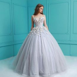 Gorgeous 3D Appliqued Ball Gown Prom Dresses Plunging Neck Sequined Evening Gowns Floor Length vestidos de fiesta Tulle Beaded Formal Dress