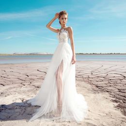 Charming Lace A Line Beach Wedding Dresses Sheer Jewel Neck Covered Buttons Back Bridal Gowns Floor Length Tulle robe de mariée