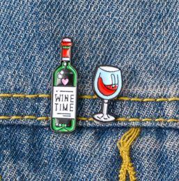 Mini Cute Wine And Wine Glasses Couple Pins Red Wine Bottle cup Brooches Enamel Pin Badge For Lovers Best Friend Pins GD189