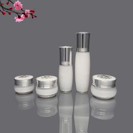 15g 20g 30g White Gold Acrylic Cream Jar Cosmetic Bottle Container Jar, 20ml 50ml Acrylic Lotion Pump Bottle F2423