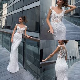 Modest Crystal Design Mermaid Wedding Dresses Jewel Short Sleeve Lace Applique Wedding Gown Sweep Train robe de mariée