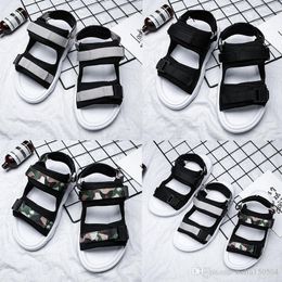 Designer di marca Pantofole Uomo Donna Amanti Scarpe casual Pantofole Sandali da spiaggia Pantofole da spiaggia all'aperto Sandali da strada hip-hop infradito